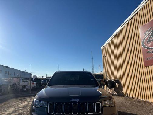 2020 Jeep Grand Cherokee Laredo