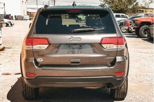 2020 Jeep Grand Cherokee Laredo