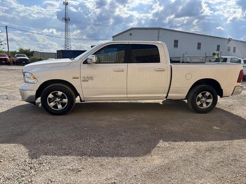 2019 RAM 1500 SLT