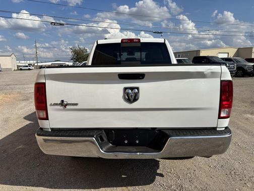 2019 RAM 1500 SLT