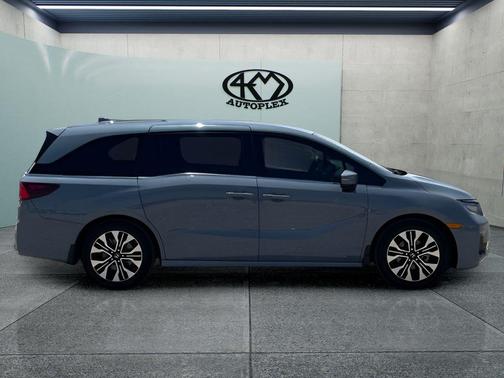 Gray 2025 Honda Odyssey Elite