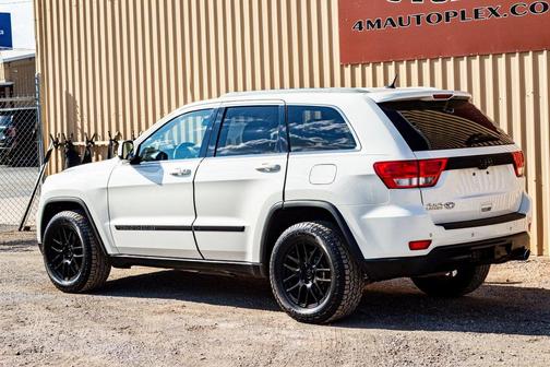 2011 Jeep Grand Cherokee Laredo