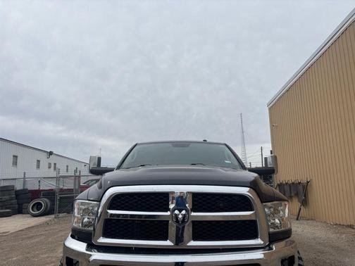 2017 RAM 2500 Tradesman Crew Cab 4x4 6'4' Box