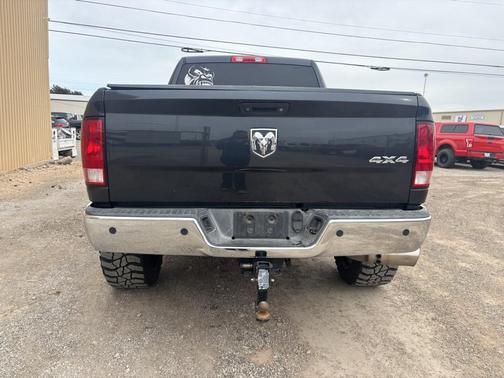 2017 RAM 2500 Tradesman Crew Cab 4x4 6'4' Box