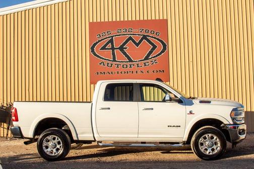 2020 RAM 2500 Laramie Crew Cab 4X4 6'4' Box