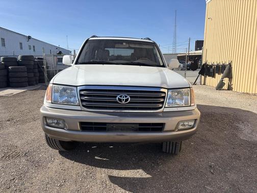 2004 Toyota Land Cruiser Base