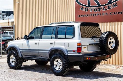 1997 Toyota Land Cruiser Base