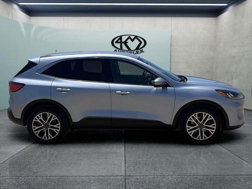 Blue Silver Metallic 2022 Ford Escape SEL