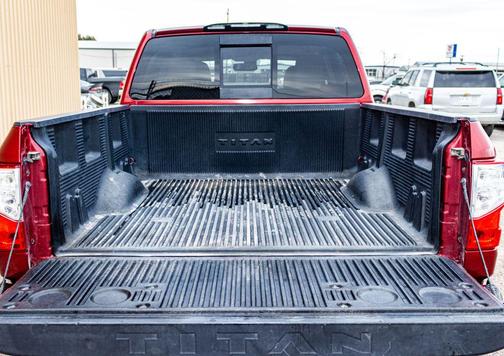 2018 Nissan Titan SV