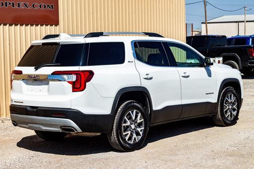 2023 GMC Acadia FWD SLT