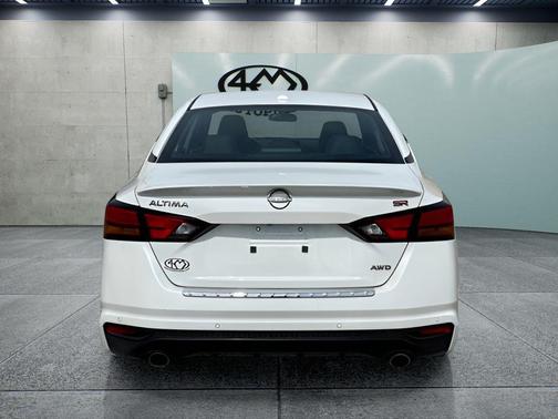 Pearl White Tricoat 2023 Nissan Altima SR Intelligent AWD