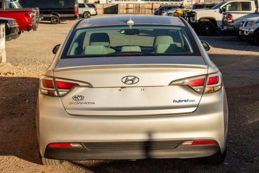 2016 Hyundai SONATA Hybrid SE