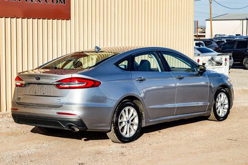 2020 Ford Fusion SE
