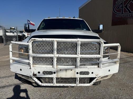 2017 RAM 3500 Laramie Crew Cab 4x4 8' Box