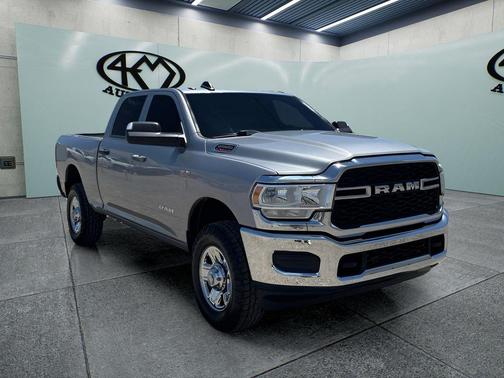 Billet Silver Metallic Clearcoat 2022 RAM 2500 Tradesman Crew Cab 4x4 6'4' Box