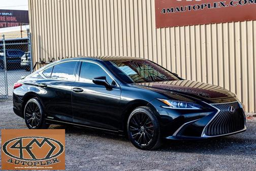 2020 Lexus ES 300h Base