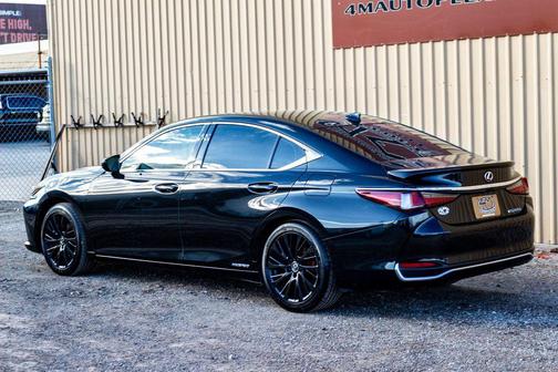 2020 Lexus ES 300h Base