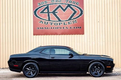 2017 Dodge Challenger SXT