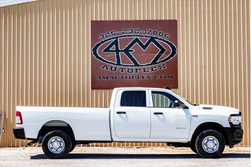 2022 RAM 2500 Tradesman Crew Cab 4x4 8' Box
