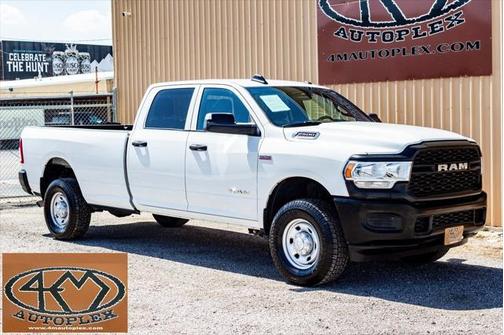 2022 RAM 2500 Tradesman Crew Cab 4x4 8' Box