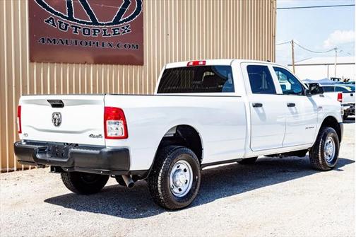 2022 RAM 2500 Tradesman Crew Cab 4x4 8' Box