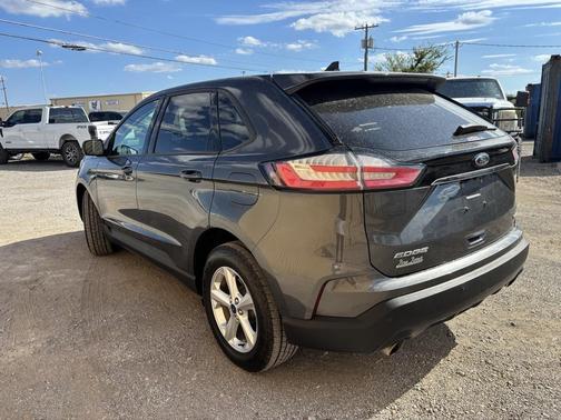 2020 Ford Edge SE
