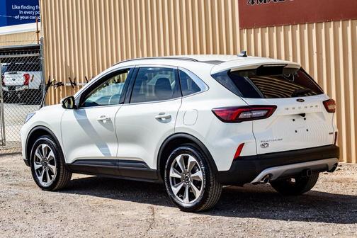 2025 Ford Escape Platinum