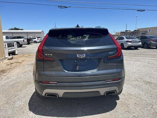 2021 Cadillac XT4 Premium Luxury