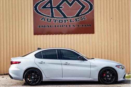 2020 Alfa Romeo Giulia Ti Sport