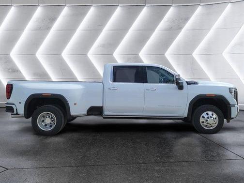 Glacier White 2026 GMC Sierra 3500 Denali Ultimate