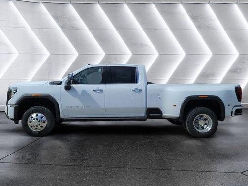 Glacier White 2026 GMC Sierra 3500 Denali Ultimate