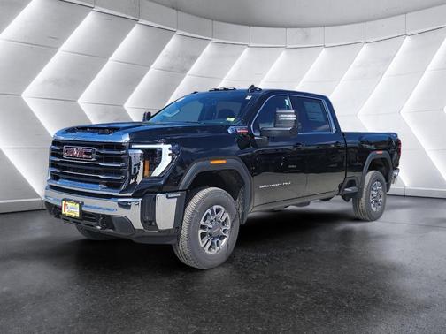 Onyx Black 2026 GMC Sierra 2500 SLE