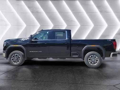 Onyx Black 2026 GMC Sierra 2500 SLE