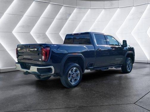 2025 GMC Sierra 2500 SLE