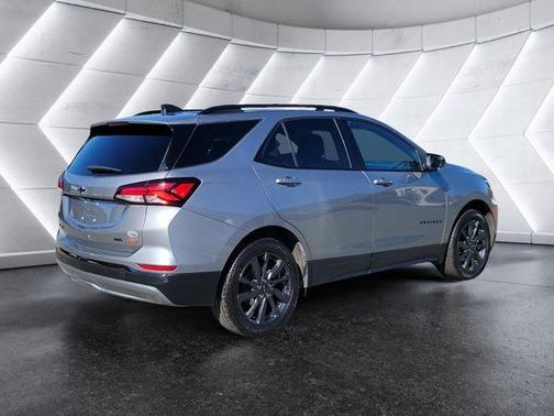 Sterling Gray Metallic 2023 Chevrolet Equinox RS