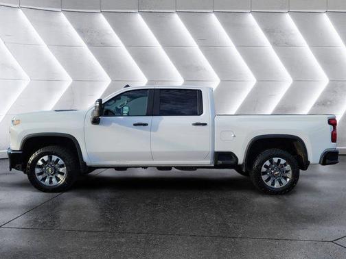 2022 Chevrolet Silverado 2500 Custom