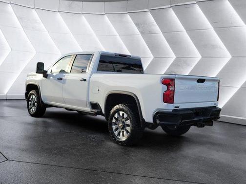 2022 Chevrolet Silverado 2500 Custom
