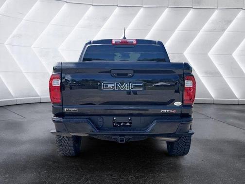 2023 GMC Canyon AT4