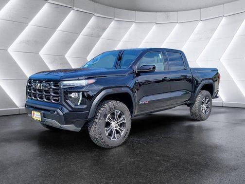 2023 GMC Canyon AT4