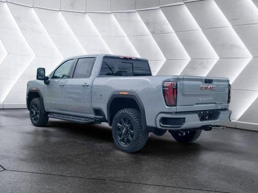 2025 GMC Sierra 3500 AT4