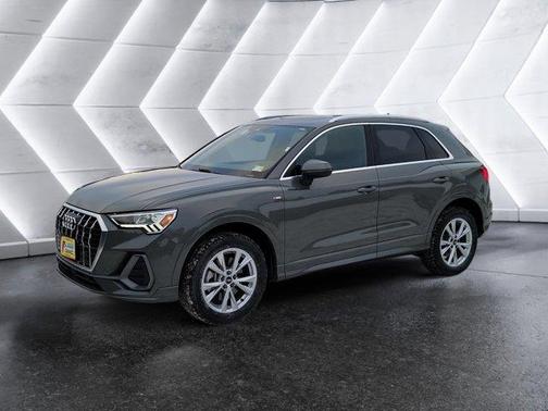 2024 Audi Q3 45 S line Premium