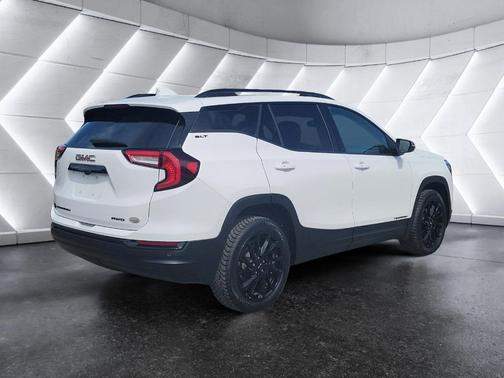 Summit White 2023 GMC Terrain SLT