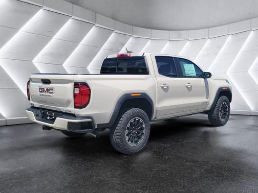 Dune 2026 GMC Canyon AT4