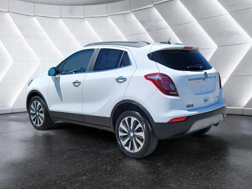 Summit White 2022 Buick Encore Preferred