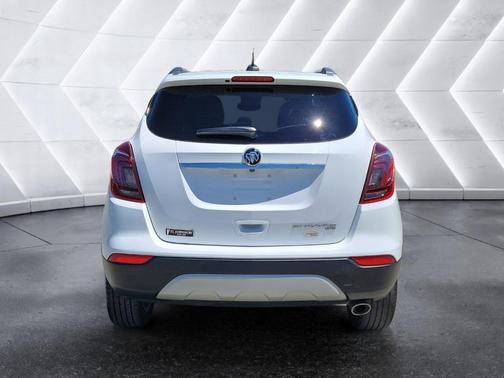 Summit White 2022 Buick Encore Preferred