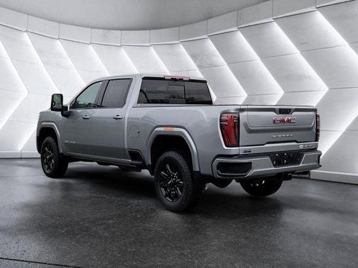 Sterling 2026 GMC Sierra 2500 AT4