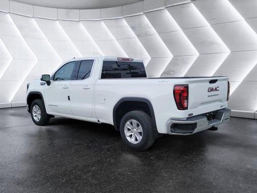2025 GMC Sierra 1500 SLE