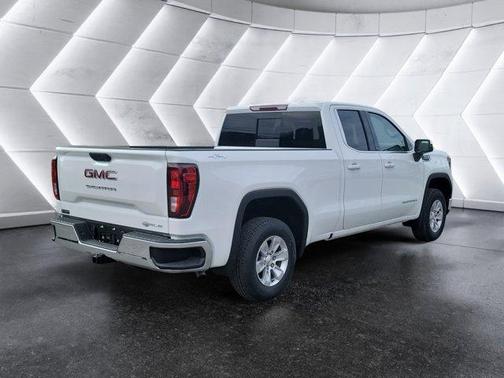 2025 GMC Sierra 1500 SLE
