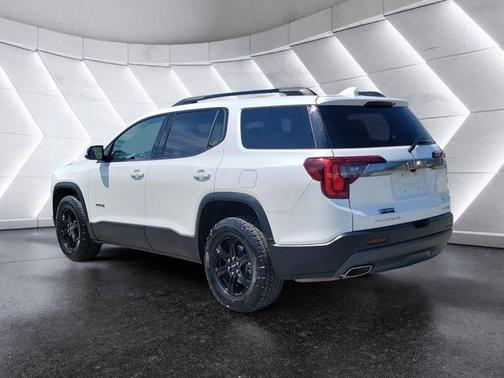 White Frost Tri-Coat 2023 GMC Acadia AT4