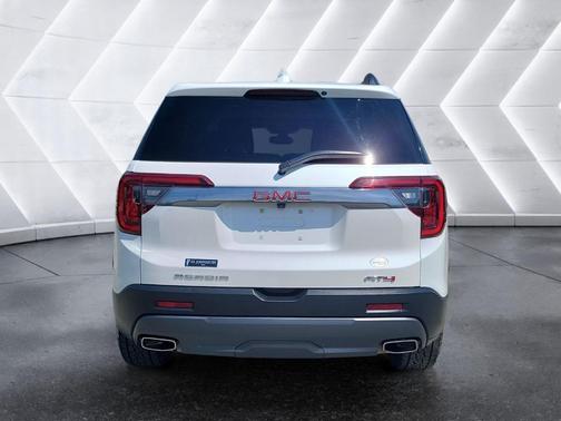 White Frost Tri-Coat 2023 GMC Acadia AT4